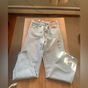 Levi’s ribcage straight ankle jeans